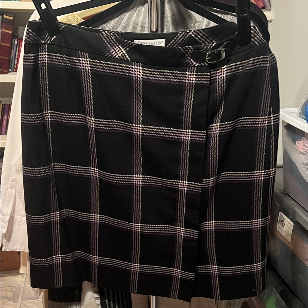 Like new! Pendleton Plaid Pencil Skirt